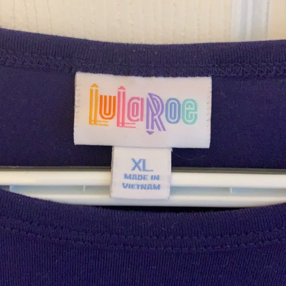 LulaRoe Randy tee - Picture 2 of 3